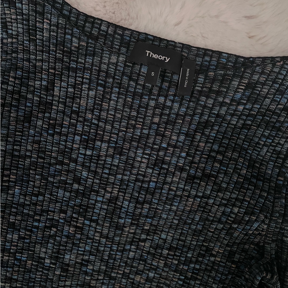 New Theory Ribbed Knit Top - Picture 2 of 5
